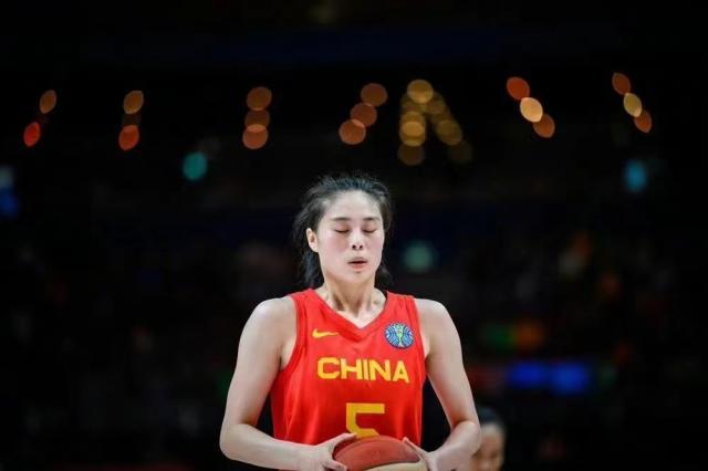 虎扑nba-抢断、罚球、防守 生死时刻王思雨三招生擒袋鼠