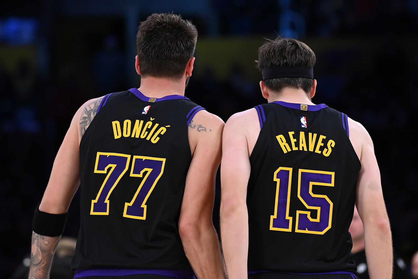 虎扑nba-湖人近7场攻防效率：进攻121.1第5 防守107.3第6 净效率+13.8第2